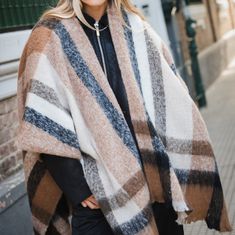 VIBE PONCHO